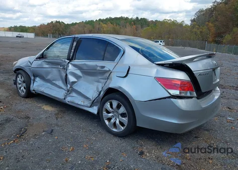 2010 Honda Accord 2.4 Lx z USA, uszkodzony, nr VIN 1HGCP2F37AA100180